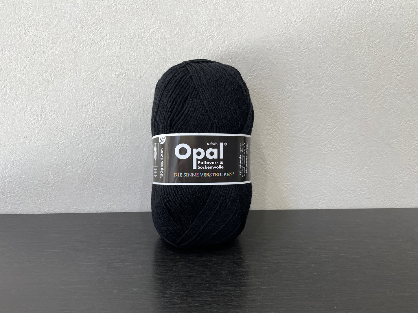 Opal毛糸 単色(6本撚)150g
