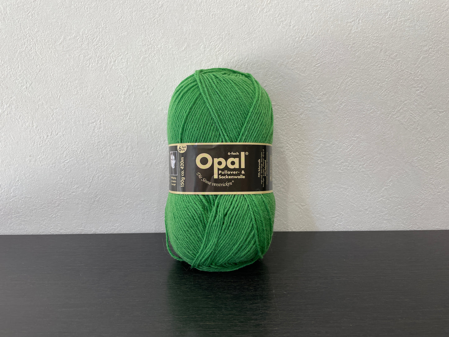 Opal毛糸 単色(6本撚)150g
