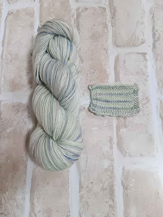 【ウール中細】モンゴルの草原　 100g（meranger yarn）