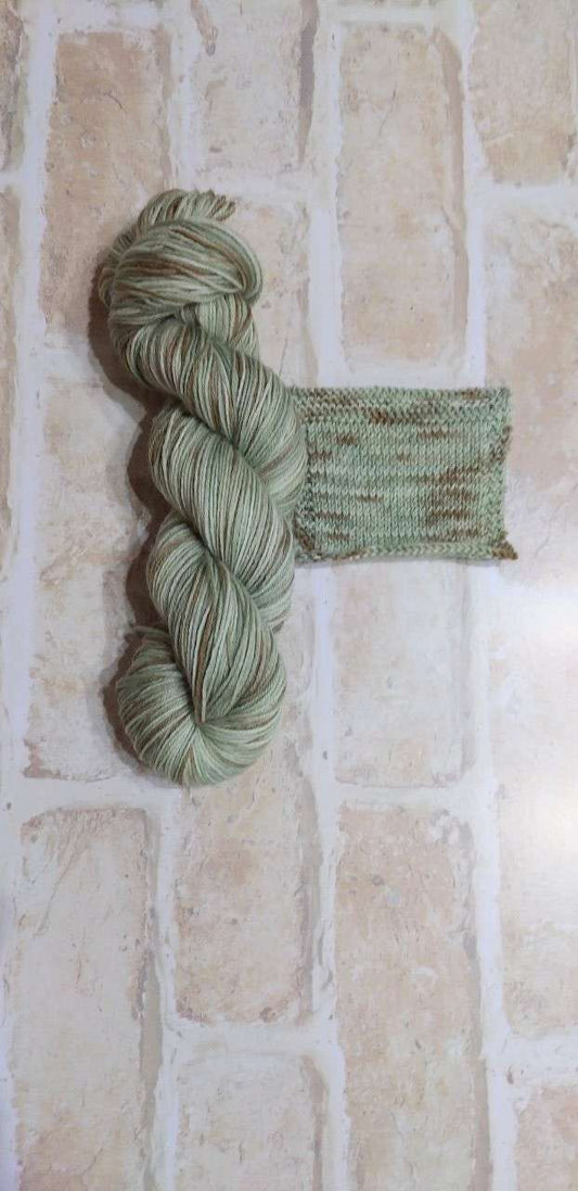 竹数　75g（meranger yarn）