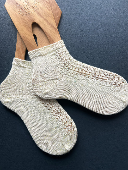 Sheepl original【Feather Socks】ダウンロードパターン（英文パターン）