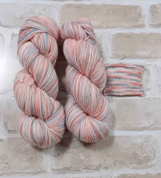 【ウール中細】ブレイクアップ　 100g（meranger yarn）